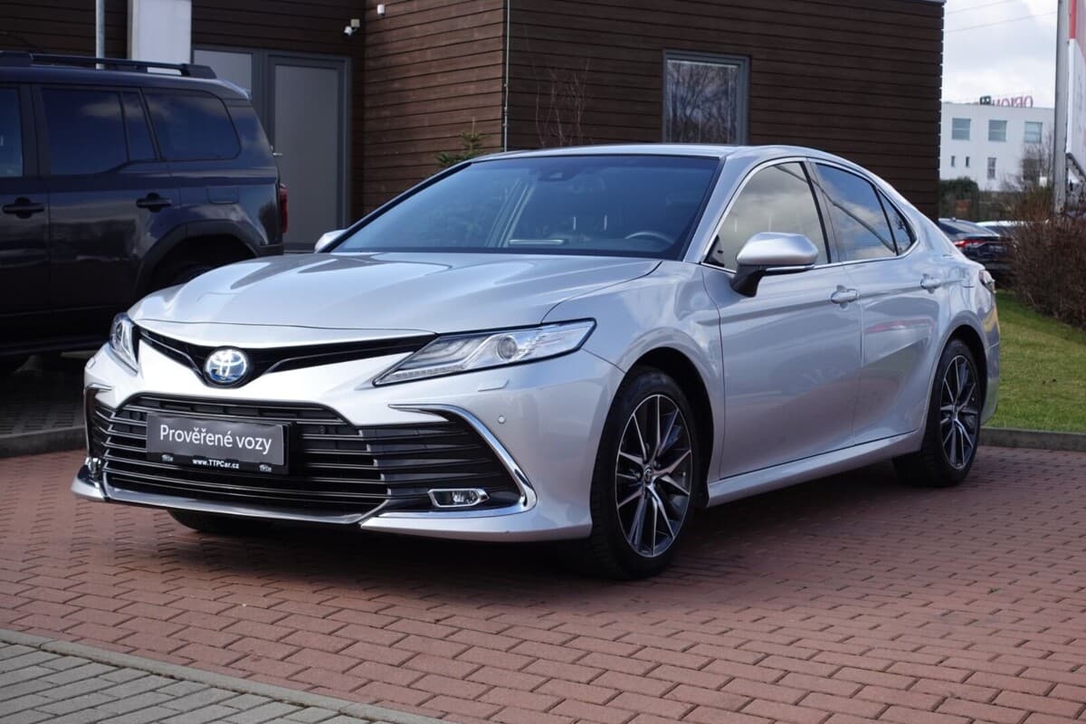 Toyota Camry 2.5HSD 1 CVT Executive