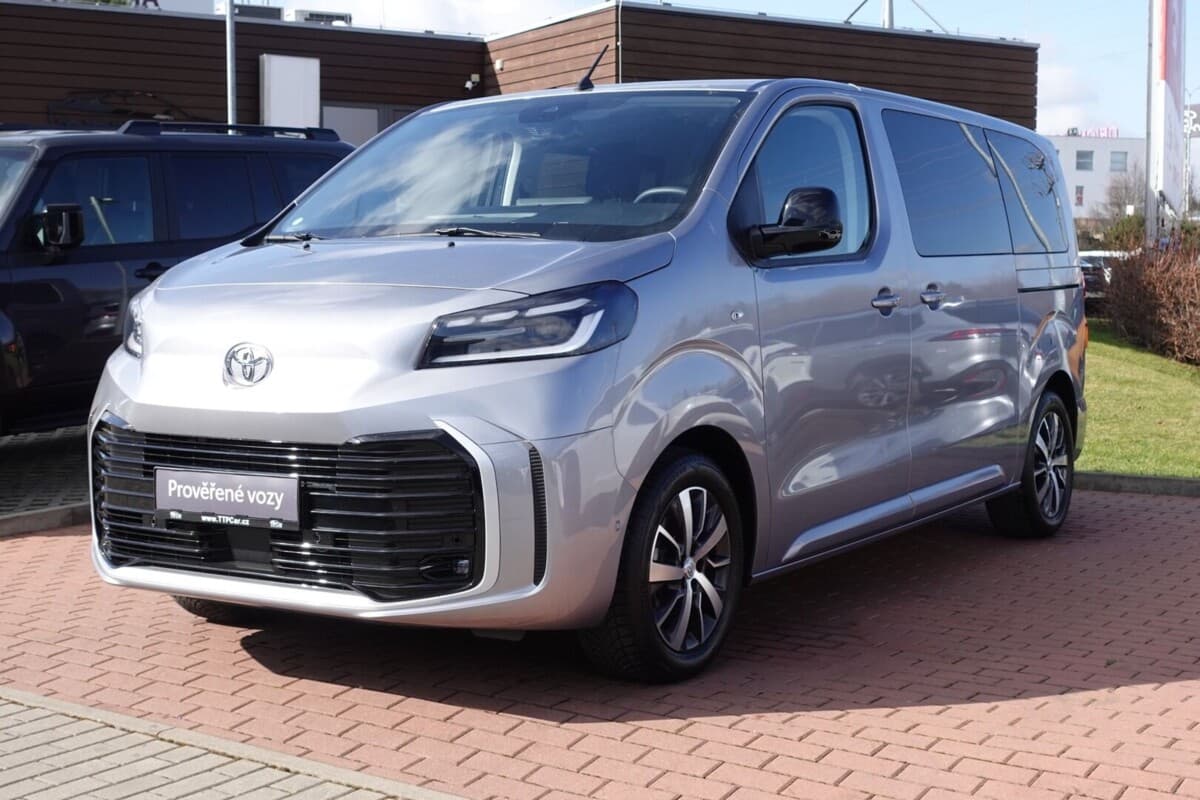 Toyota PROACE