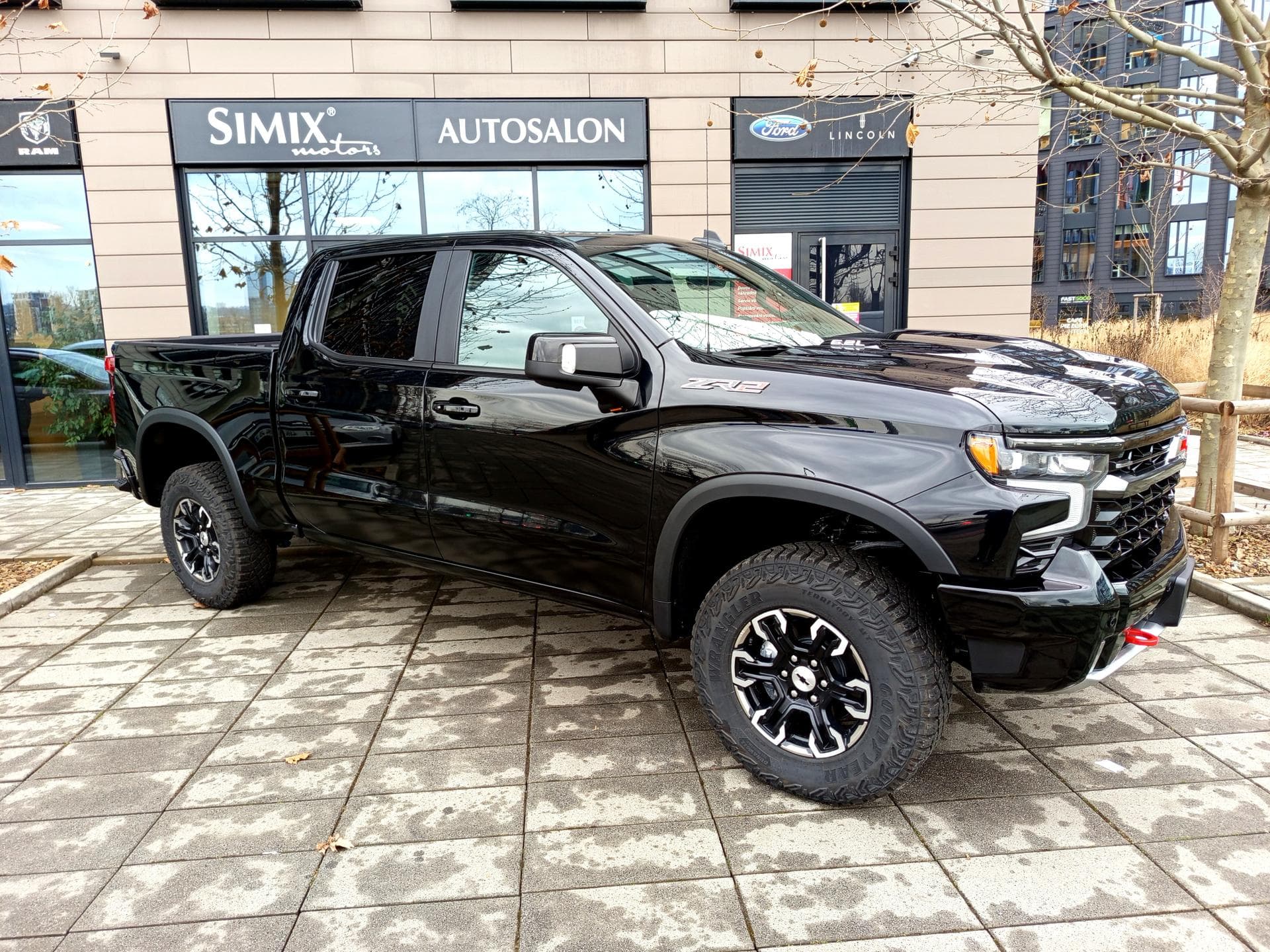 Chevrolet SILVERADO