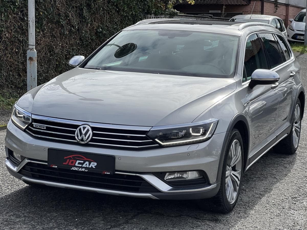 2016 Volkswagen PASSAT