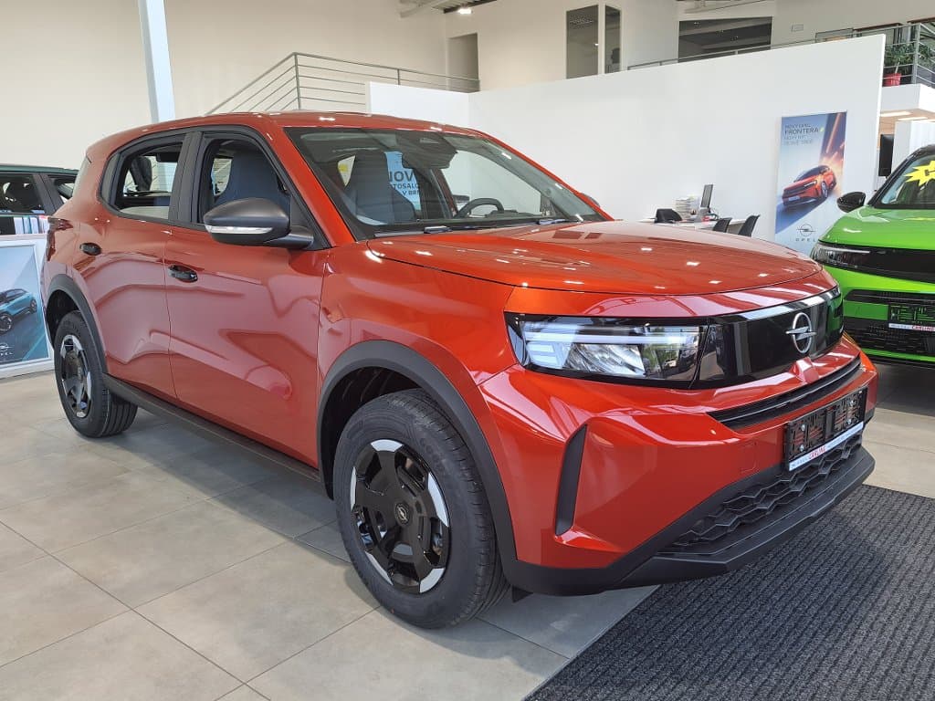 Opel Frontera Edition Mild-hybrid 110k Aut