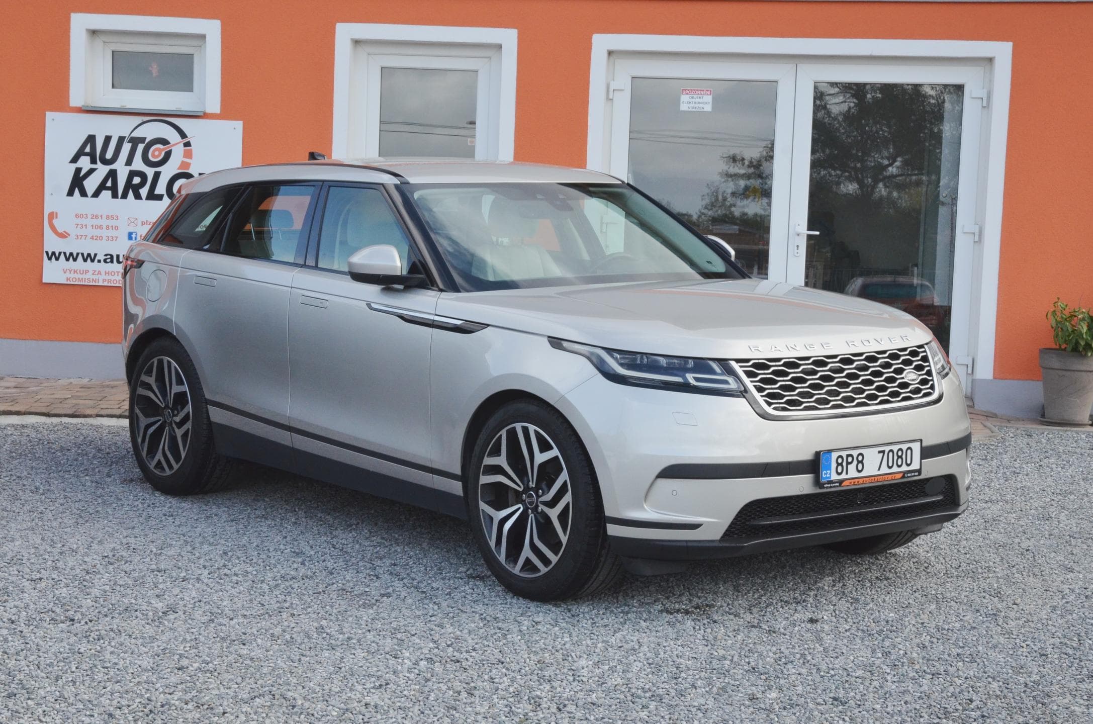Land Rover RANGE ROVER VELAR