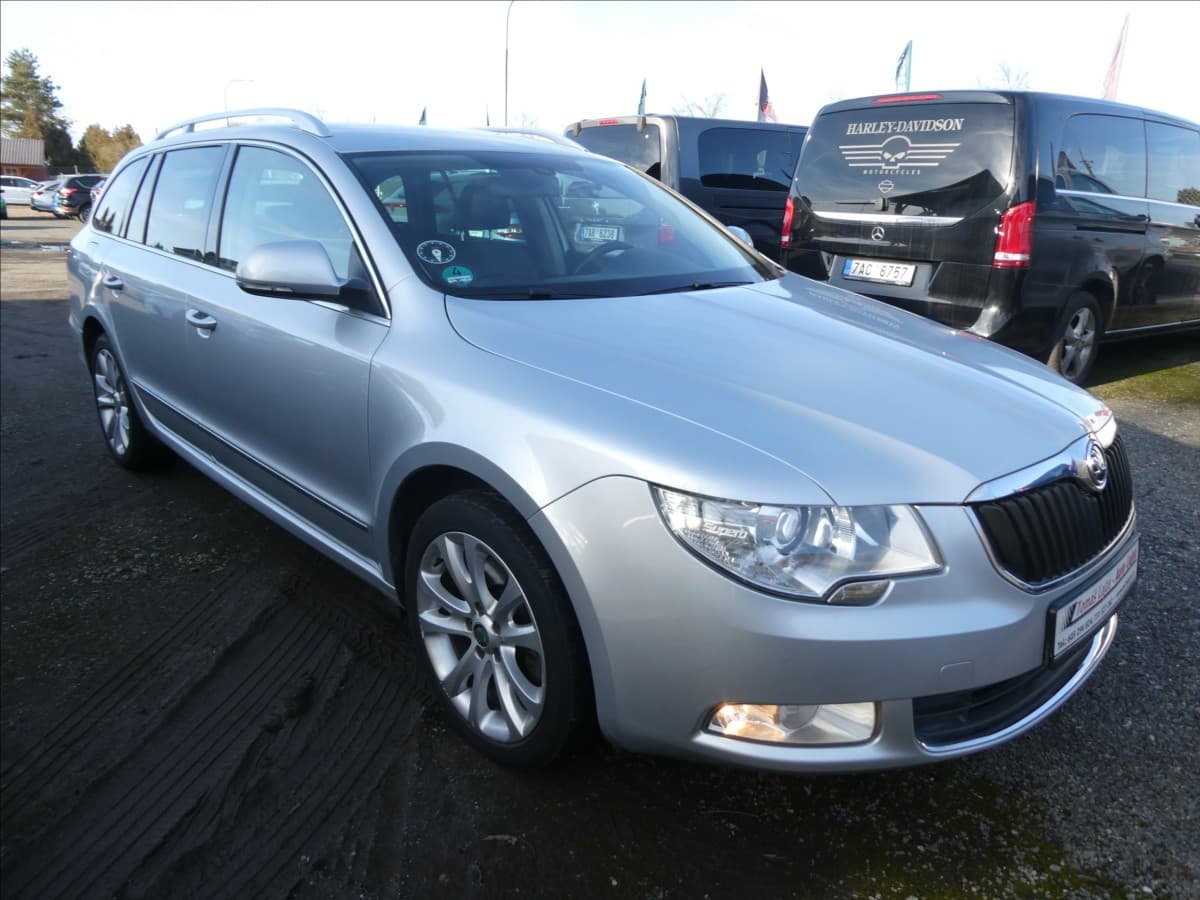 2011 Škoda Superb