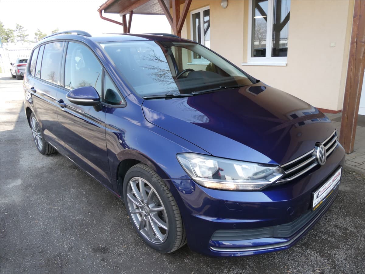 2017 Volkswagen TOURAN