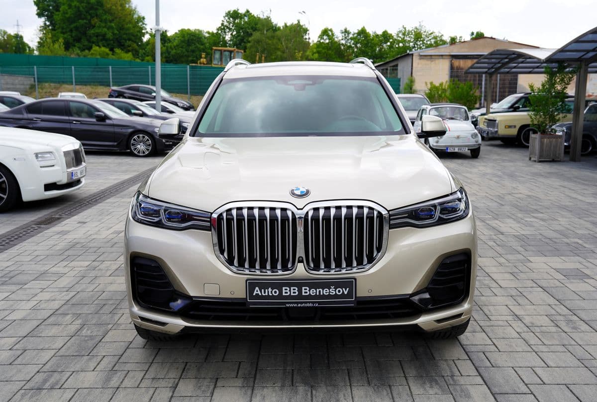 2019 BMW X7