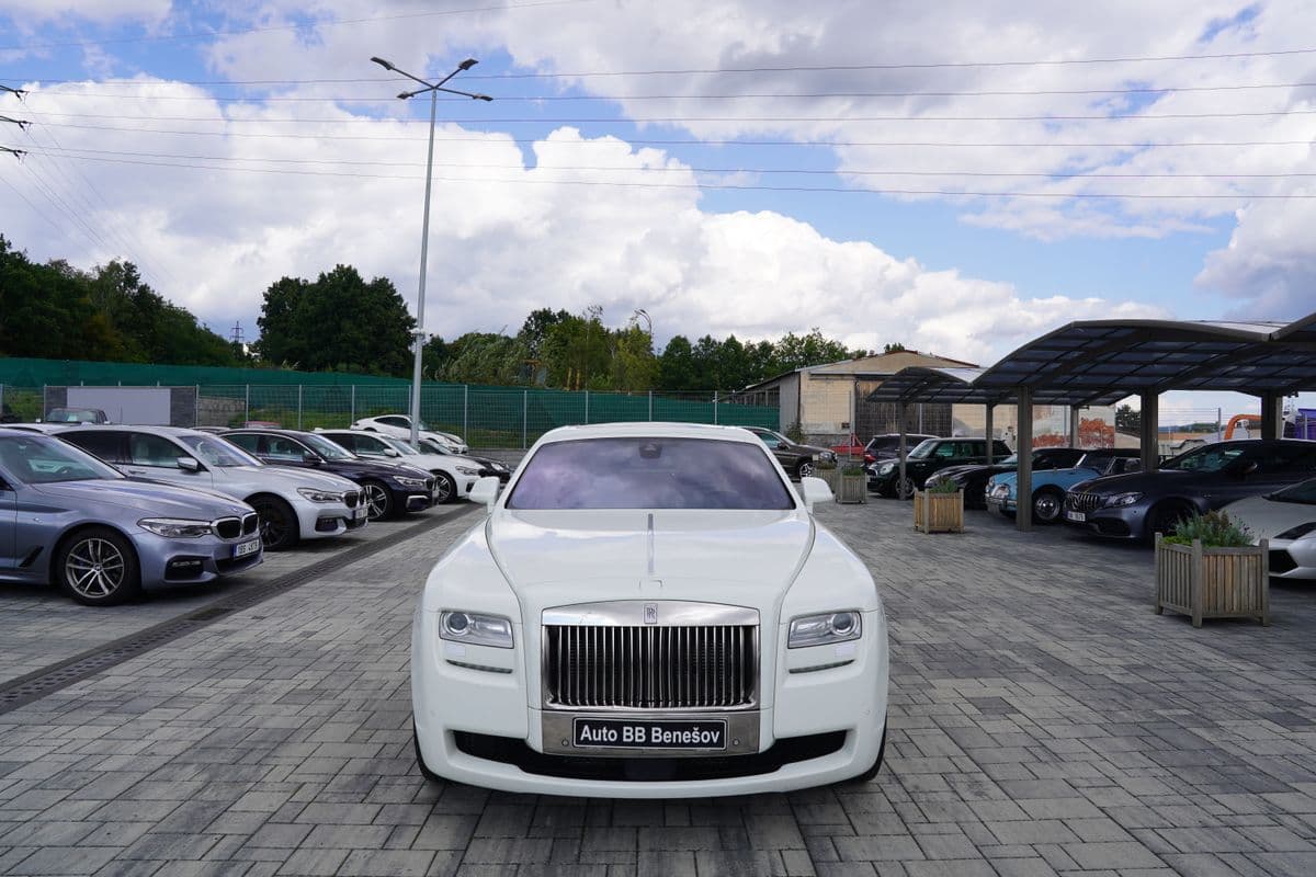 Rolls-Royce Ghost 6.75i V12 570 PS