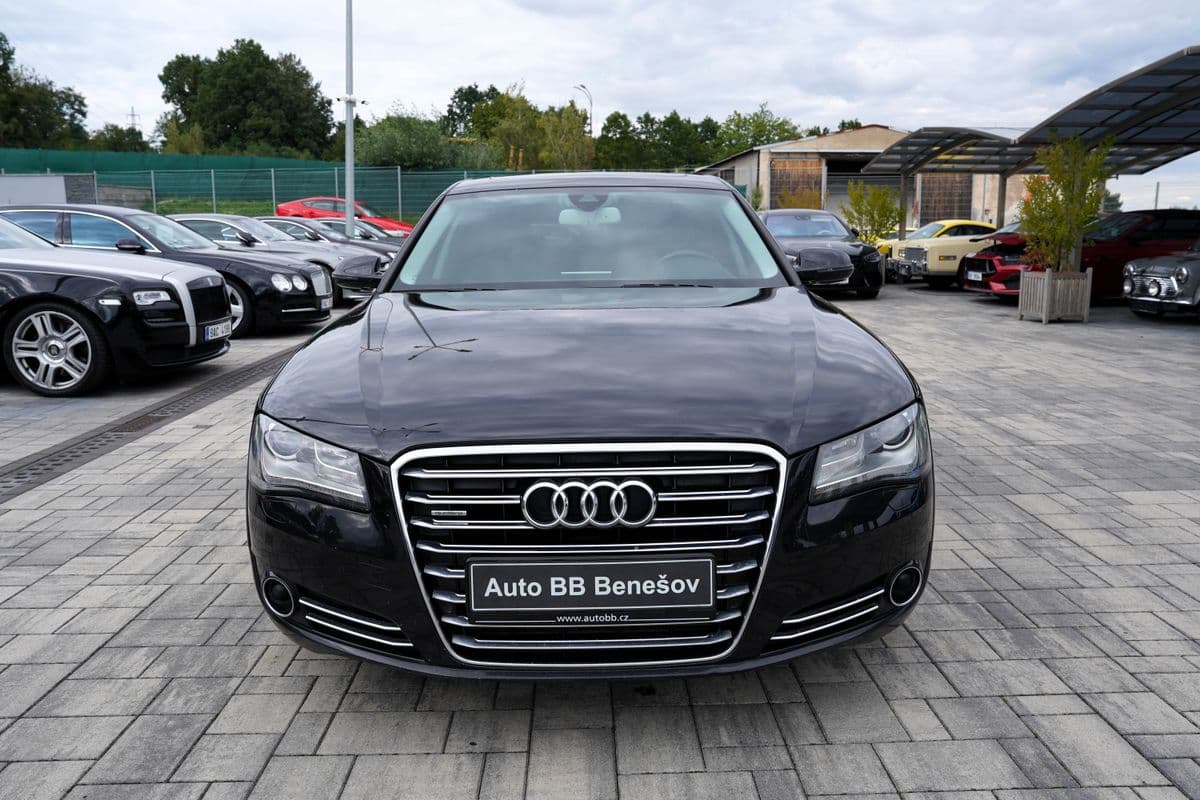2010 Audi A8