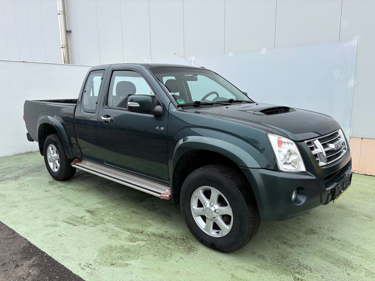 Isuzu D-Max 2.5, 100kW, 4x4, Tažné