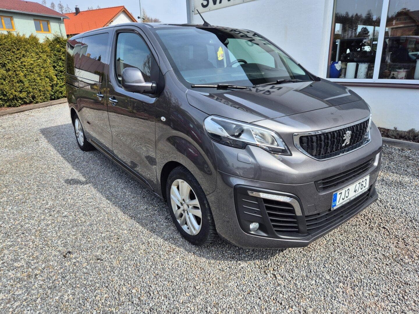Peugeot TRAVELLER