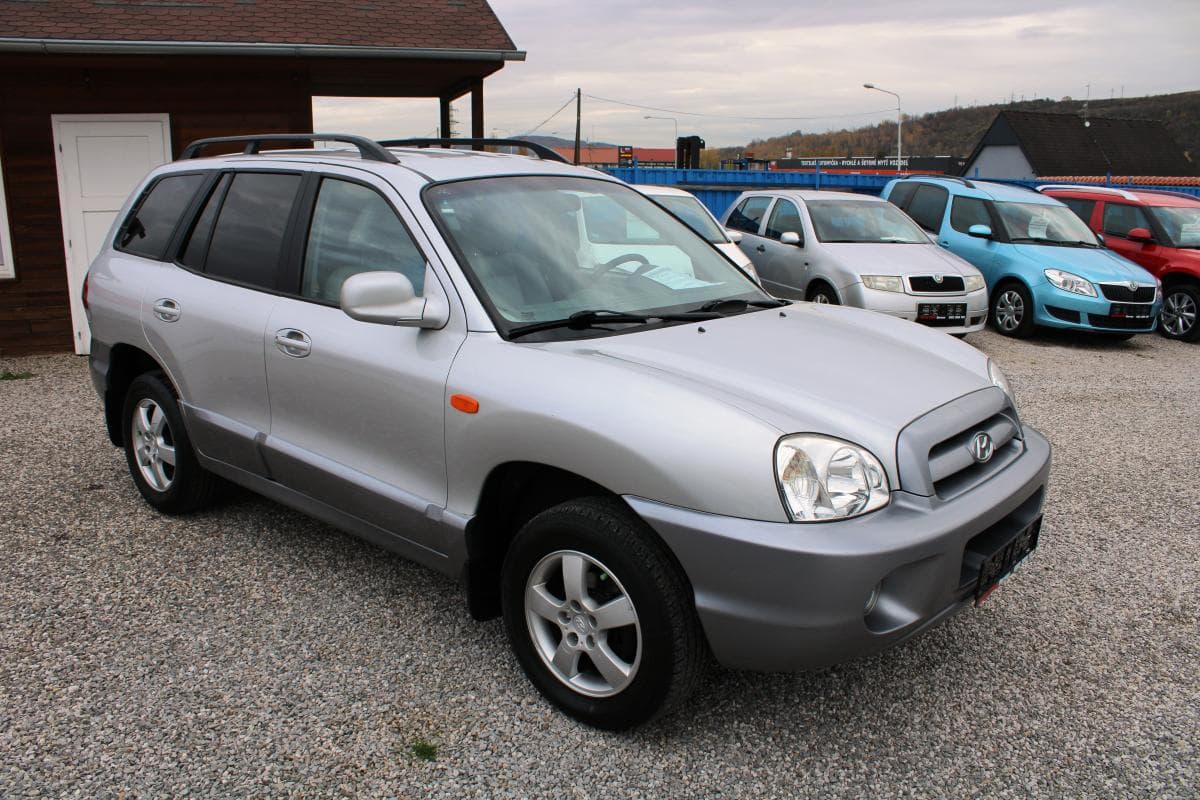 Hyundai Santa Fe 2,4i KLIMA TEMPOMAT EL.OKNA