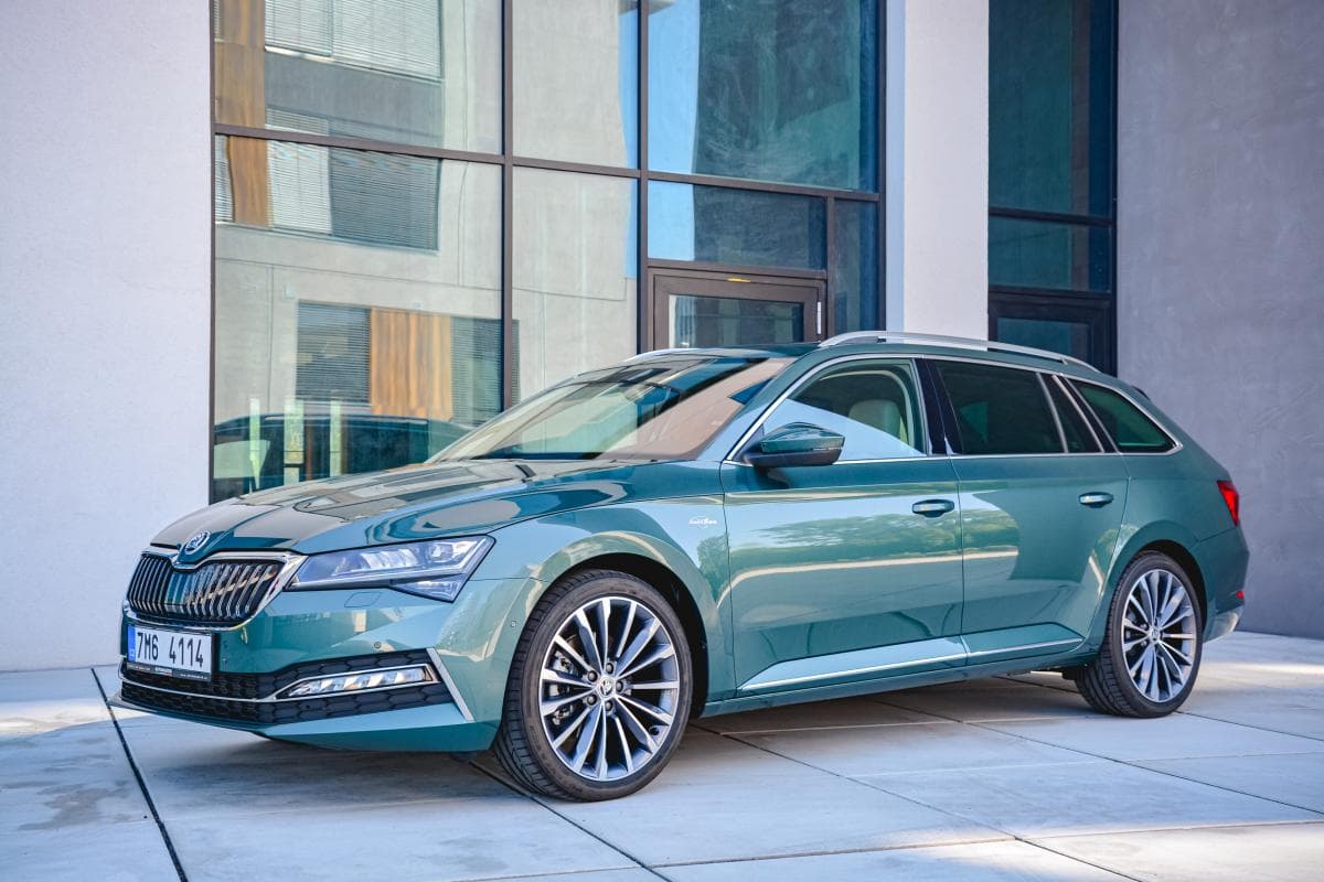 Škoda SUPERB