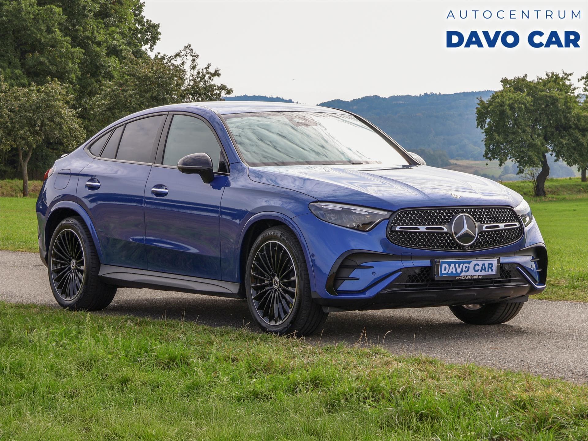 2025 Mercedes-Benz GLC