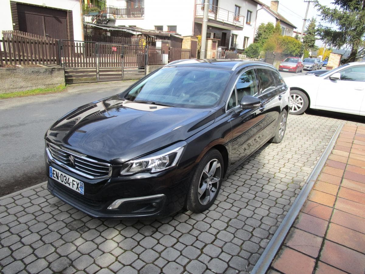 Peugeot 508 133kW panorama, automat, LED