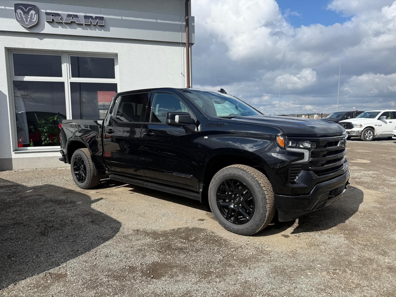 Chevrolet SILVERADO