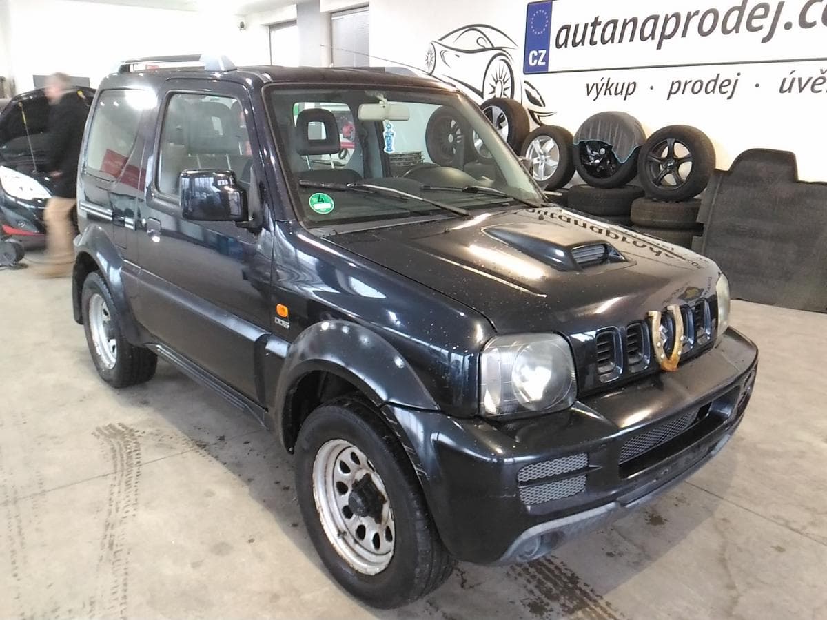 Suzuki Jimny 1,5DDiS,4X4,TAŽNÝ