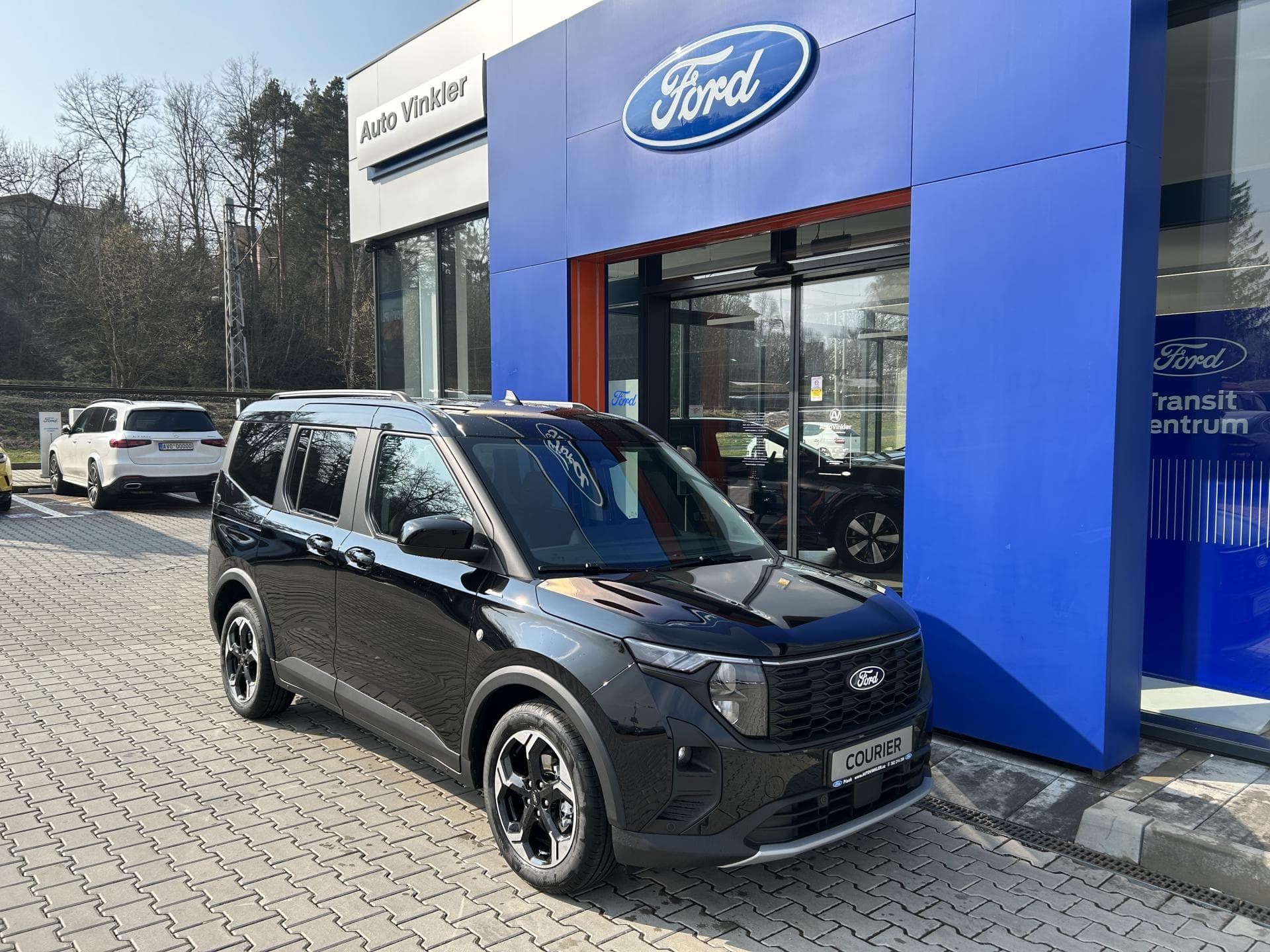2026 Ford TOURNEO