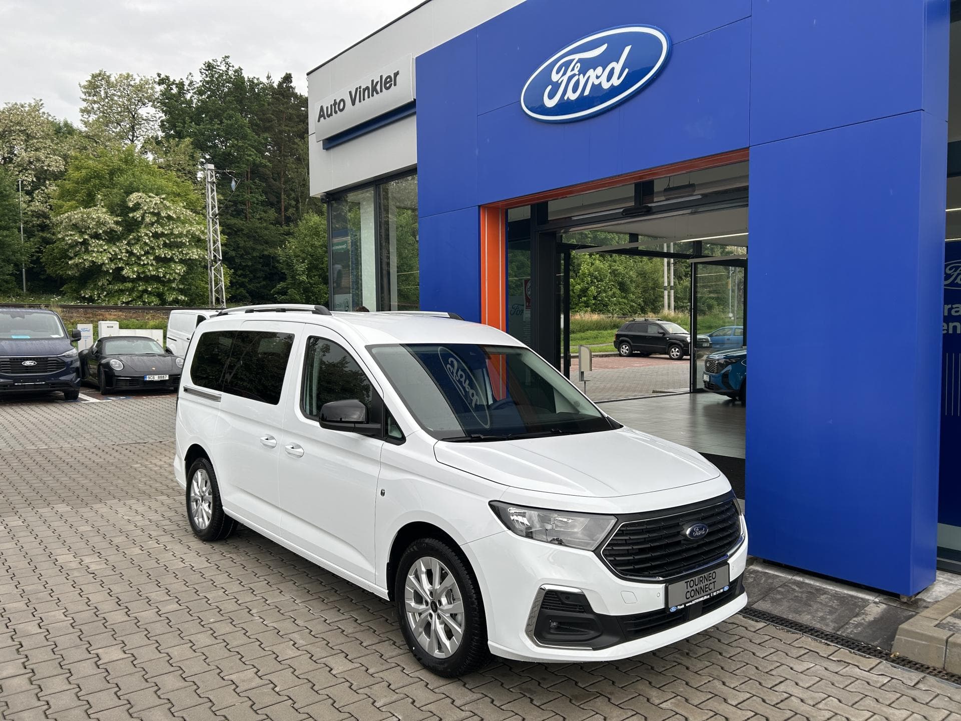 2026 Ford TOURNEO