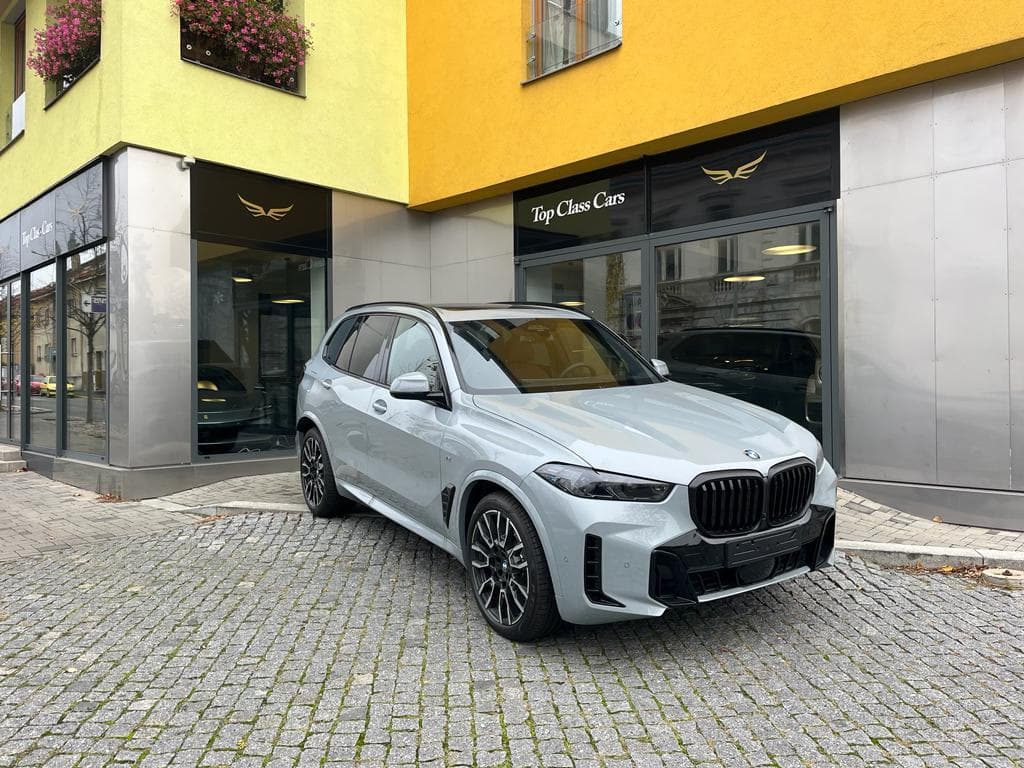BMW X5 30d M-PAKET TAŽNÉ VZDUCH MAX.!