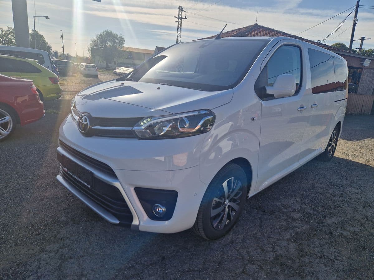 2023 Toyota PROACE