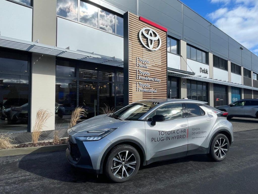 2025 Toyota C-HR