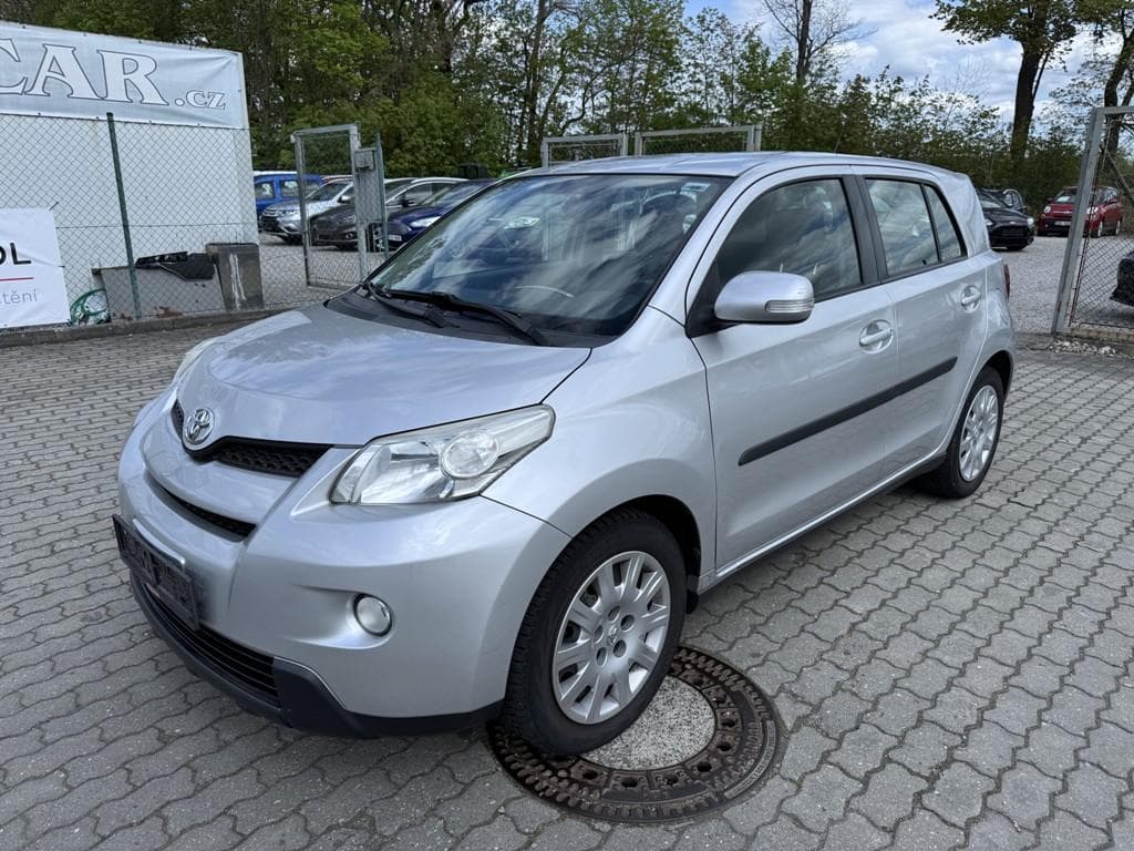 2010 Toyota OSTATNÍ
