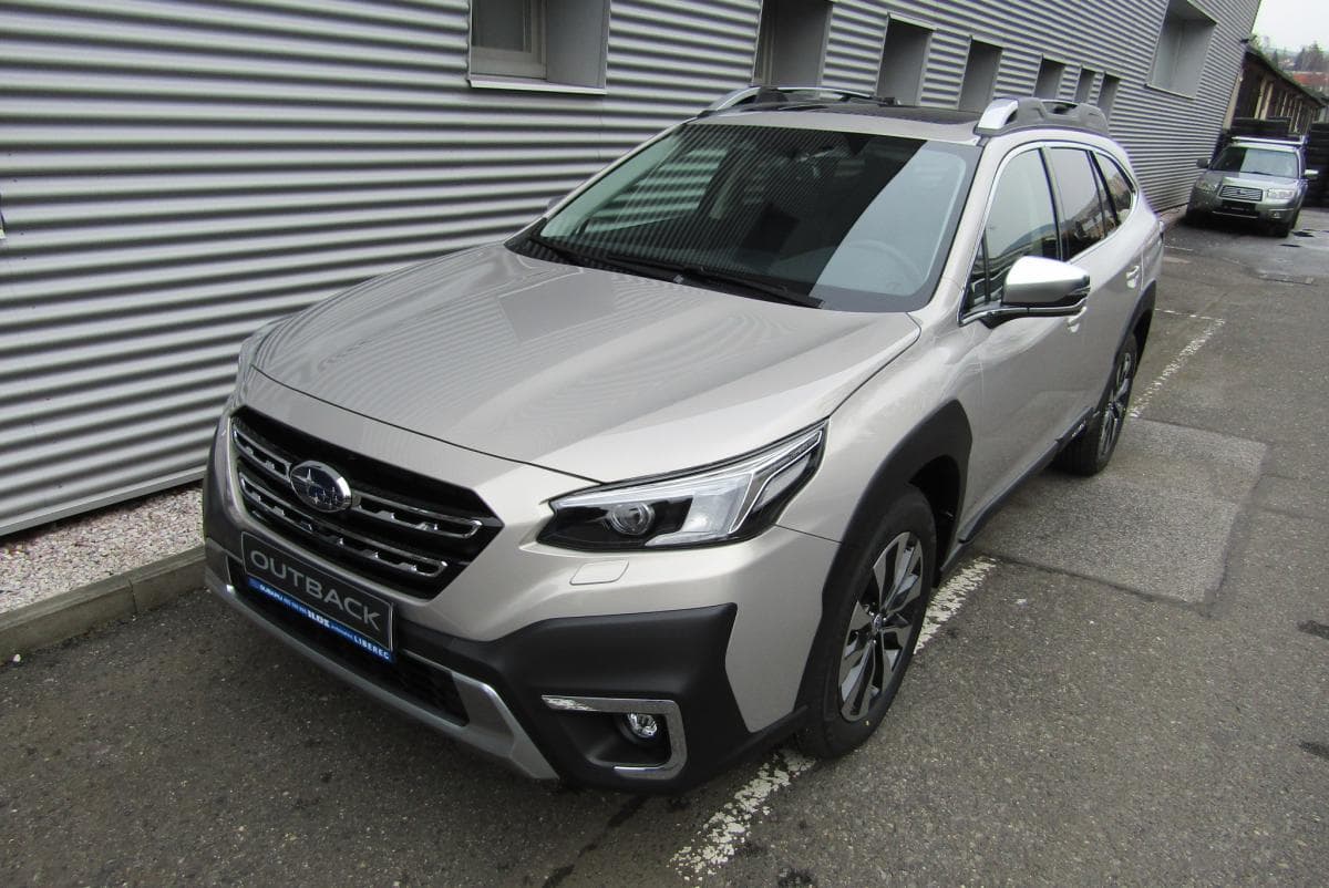 Subaru Outback 2,5i TOURING MY25.5