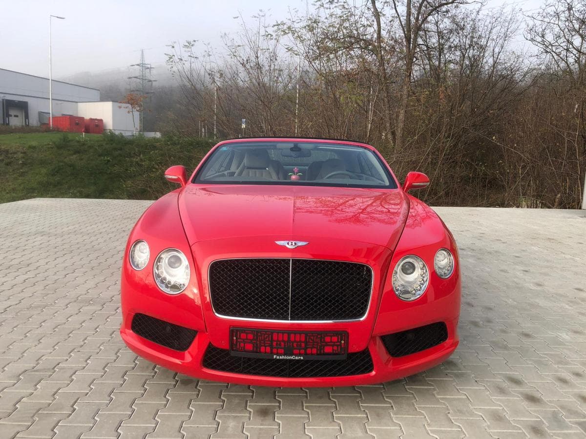 Bentley CONTINENTAL