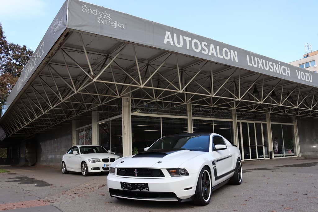 Ford MUSTANG