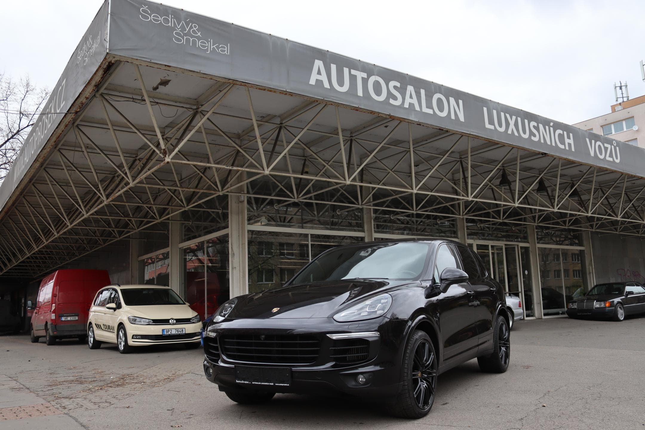 2017 Porsche CAYENNE