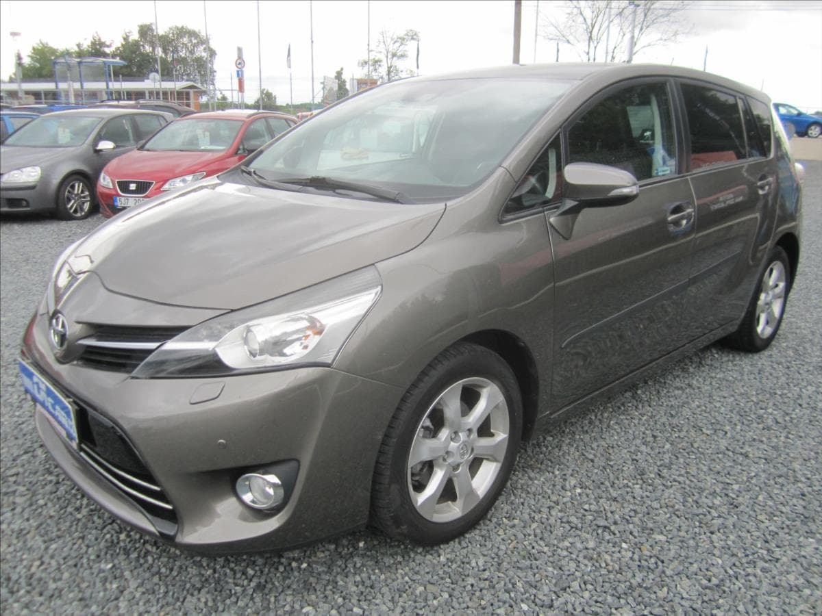 Toyota Verso 1.8 Valvematic, Bi-xenony