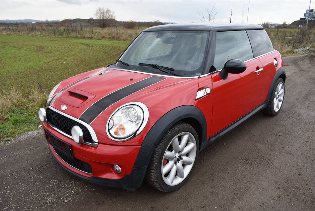 Mini Cooper S 1,6 TURBO KŮŽE,NOVÉ ROZVODY!!!