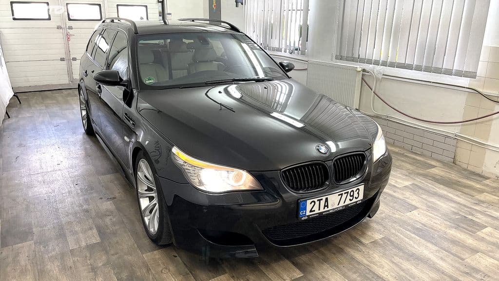 BMW M5 5.0 V10 Touring