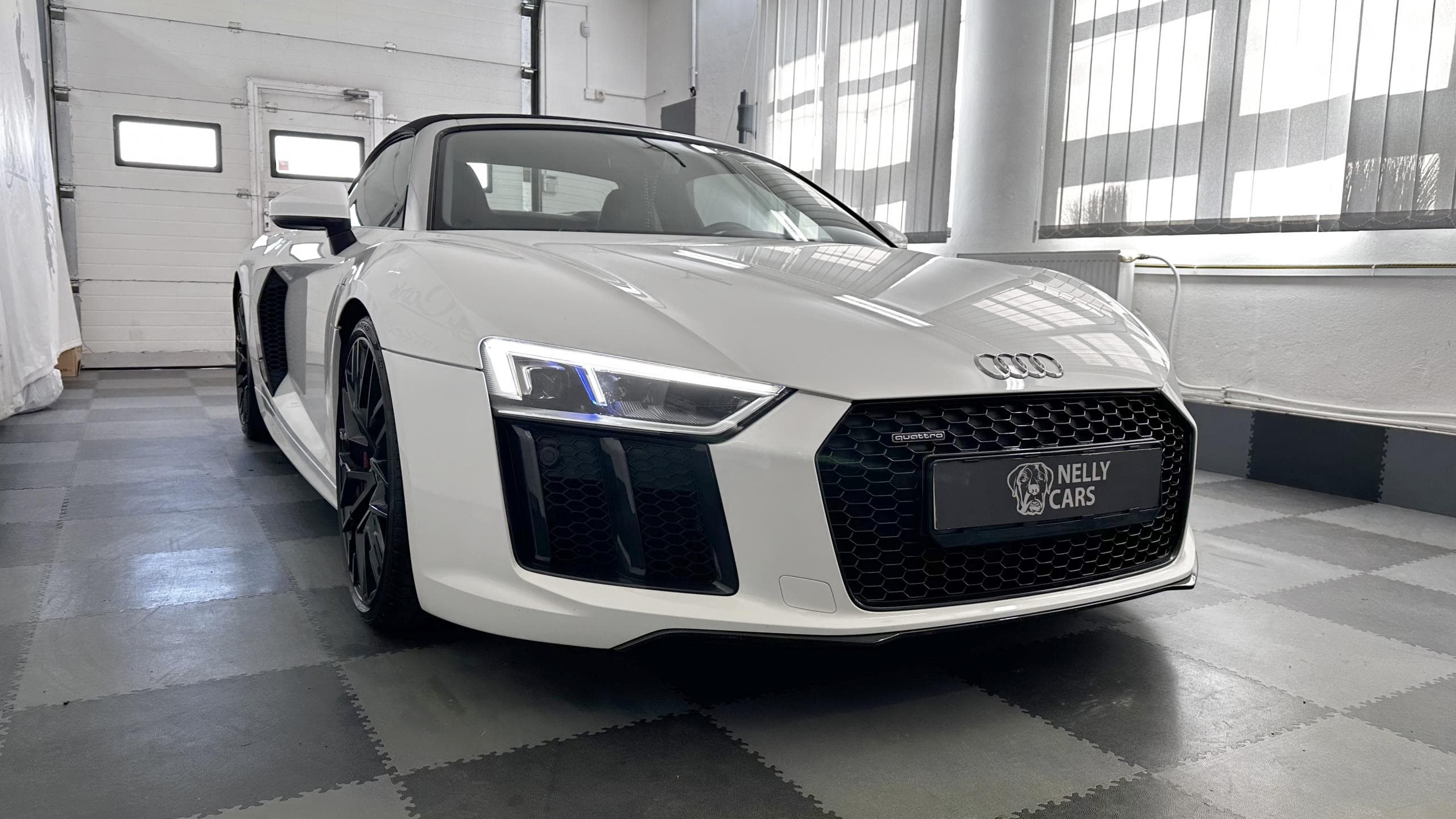 Audi R8