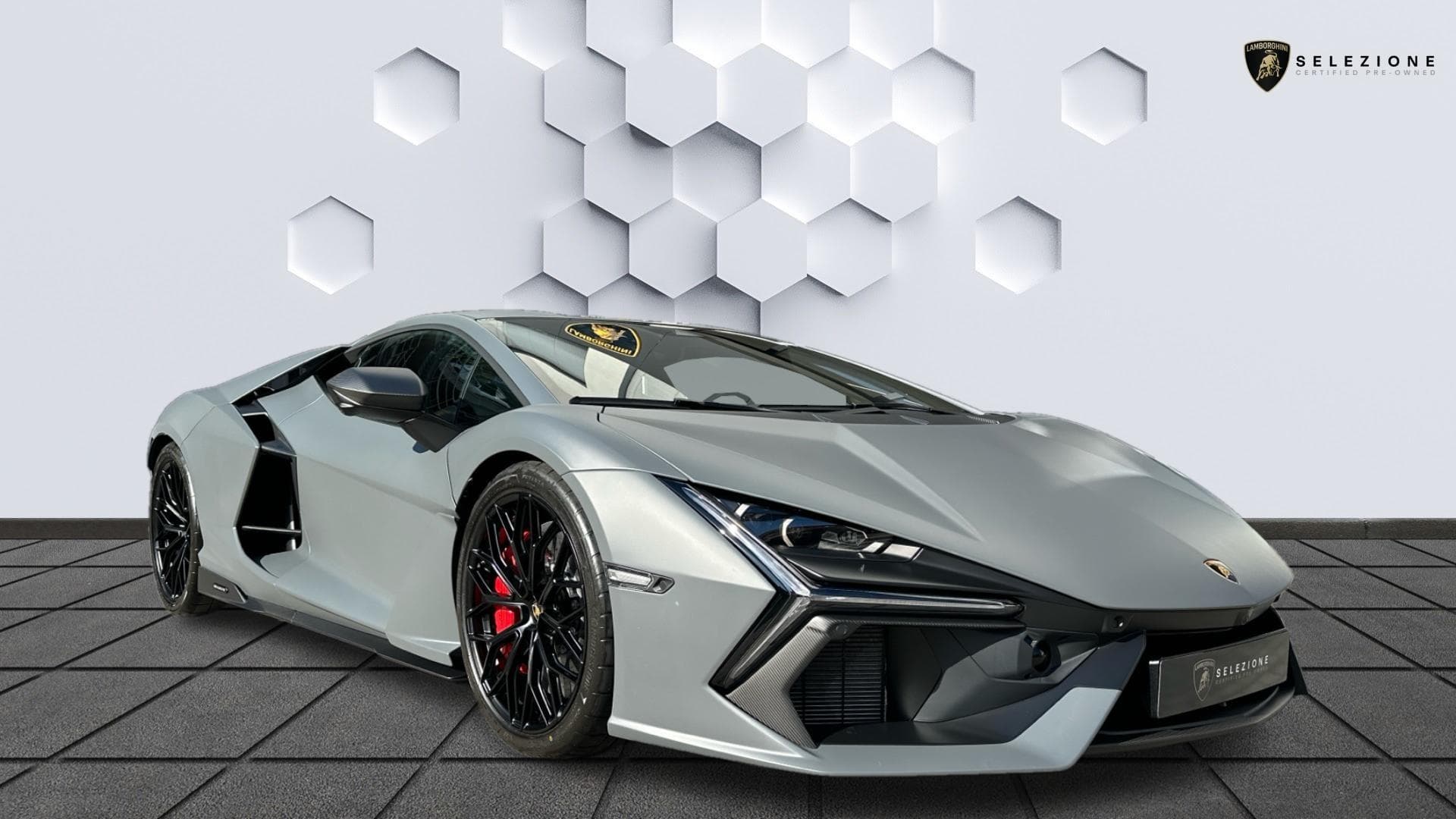 Lamborghini REVUELTO