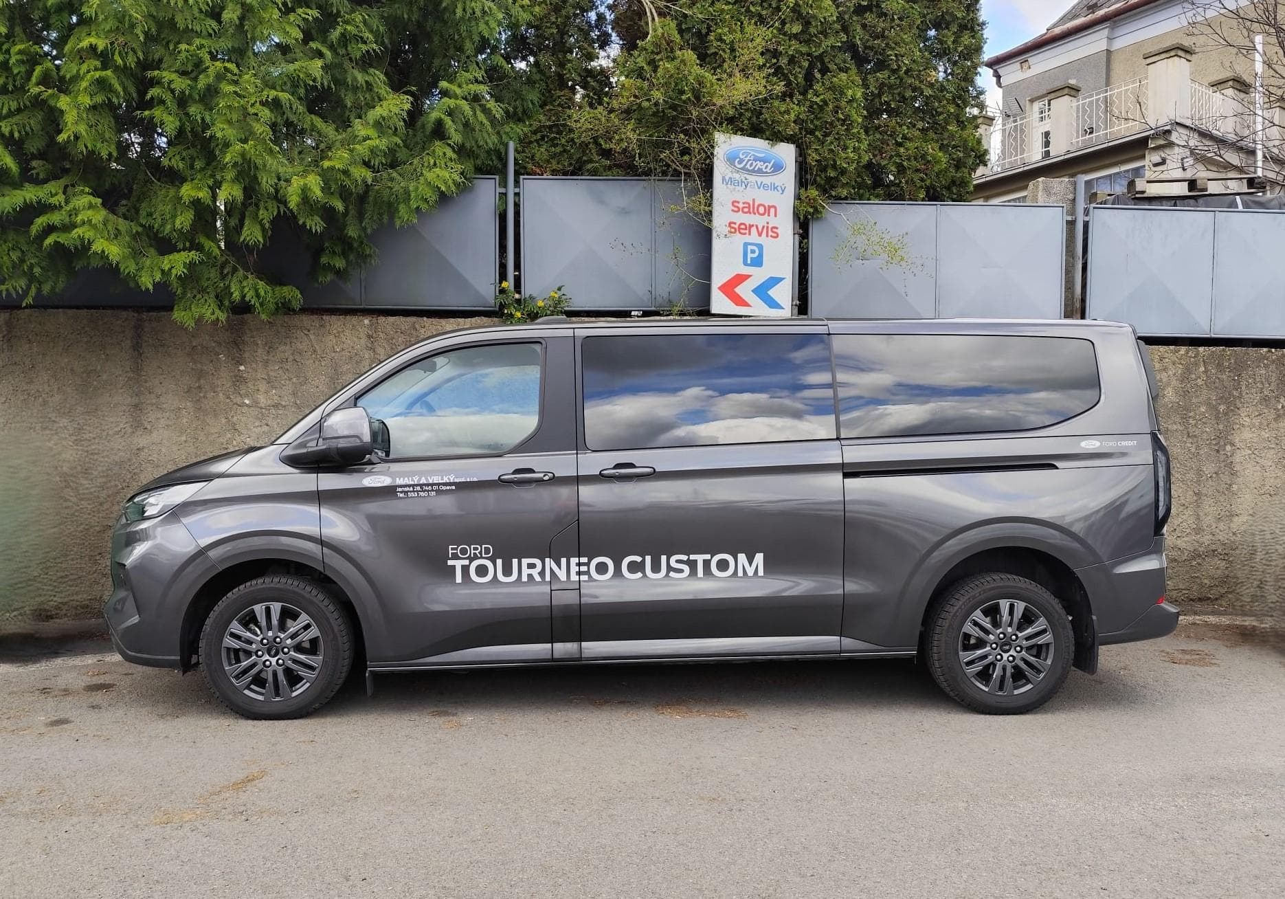Ford TOURNEO