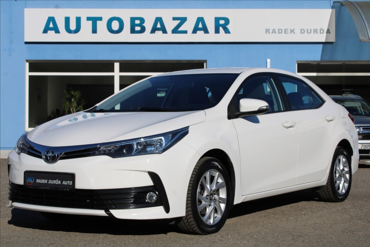 2018 Toyota COROLLA