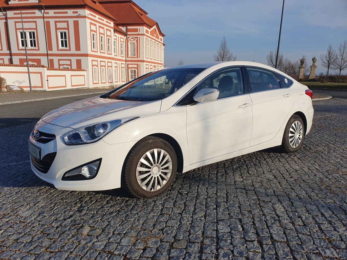 Hyundai I40