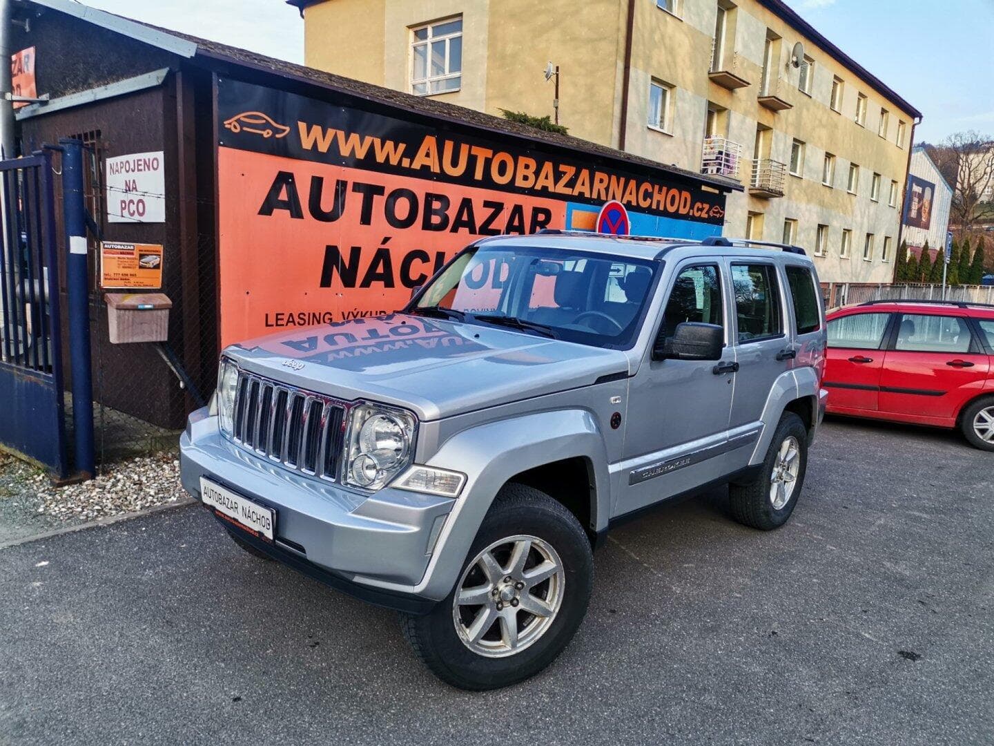 Jeep CHEROKEE