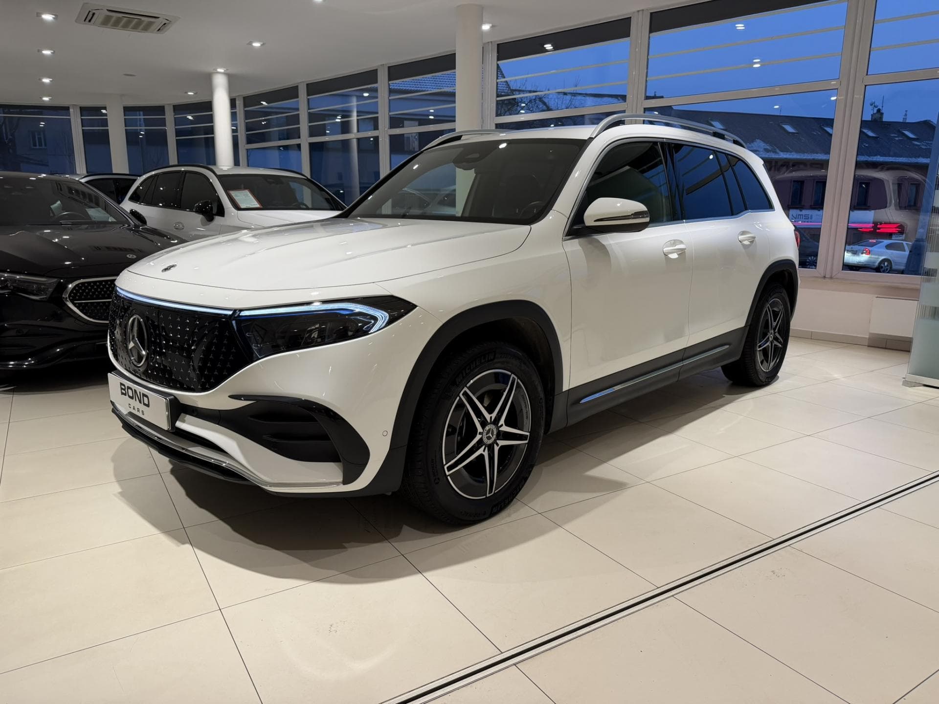 Mercedes-Benz EQB
