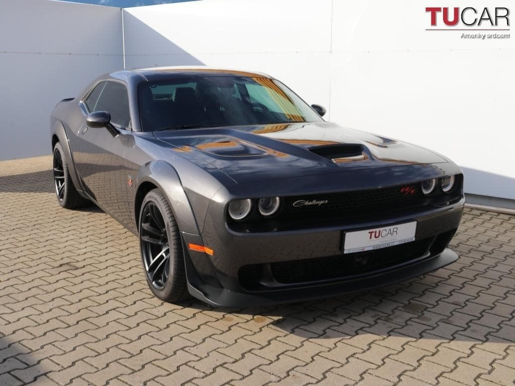 Dodge CHALLENGER