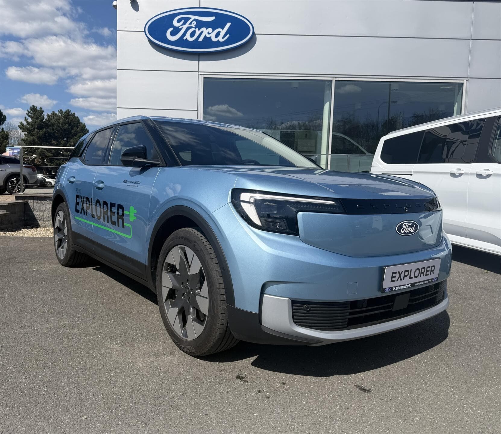 Ford EXPLORER