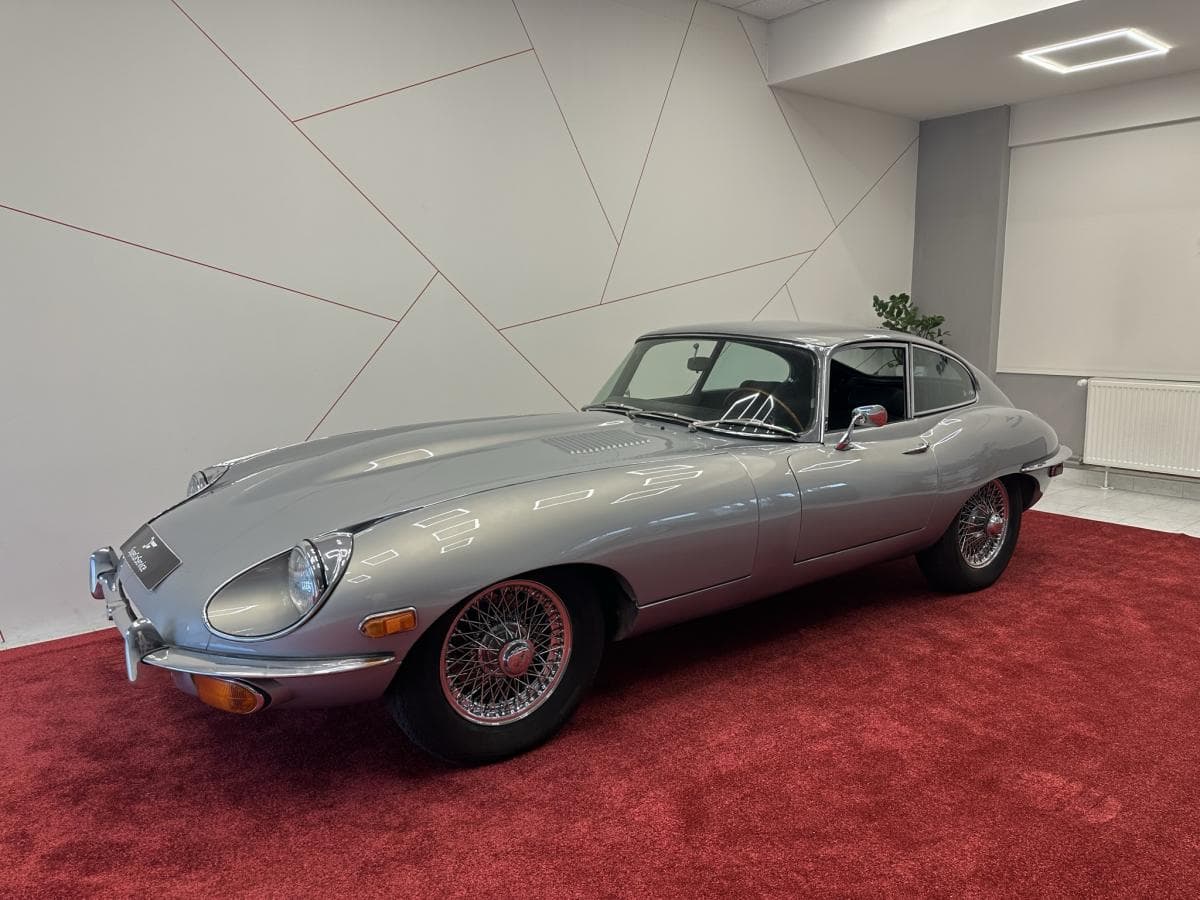 Jaguar E-TYPE