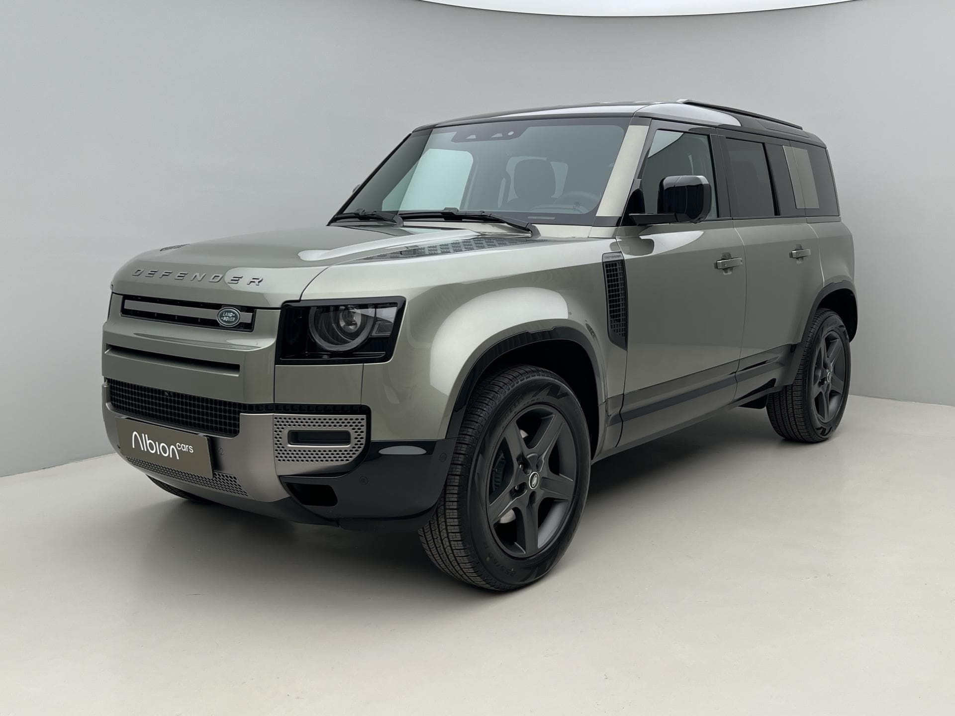 2025 Land Rover Defender