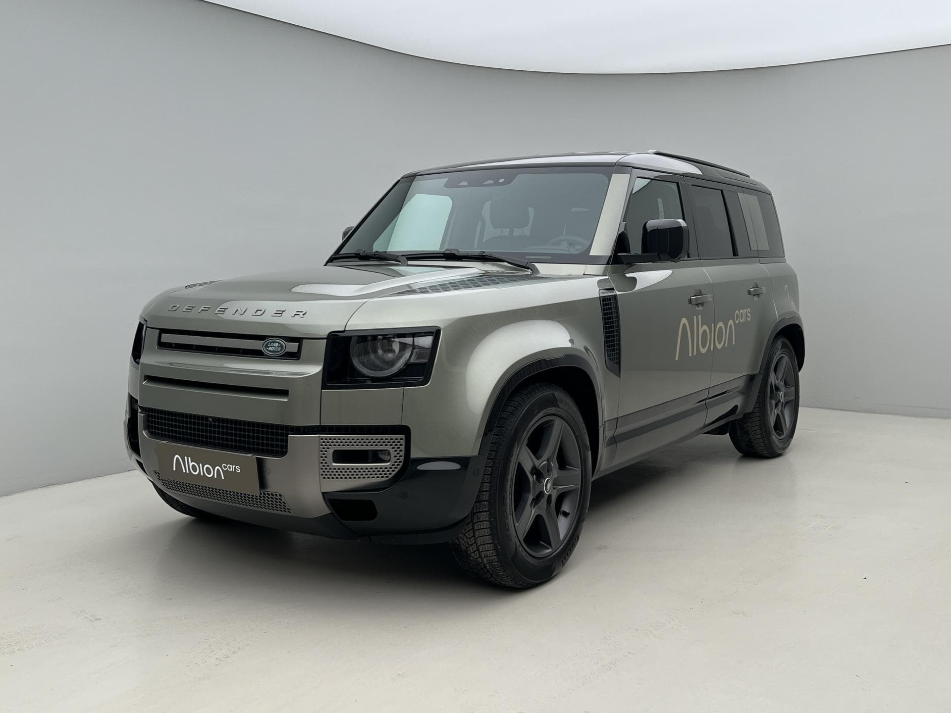 2025 Land Rover Defender