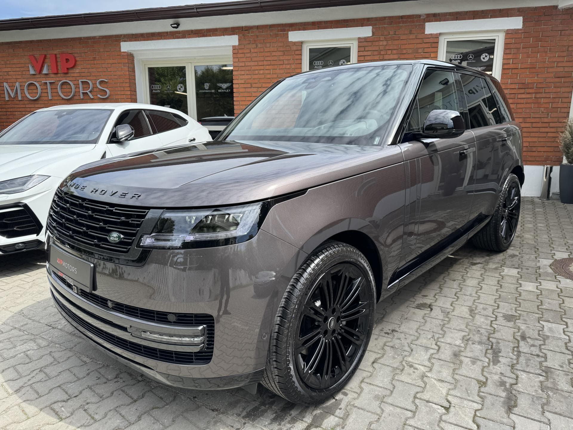 2025 Land Rover RANGE ROVER