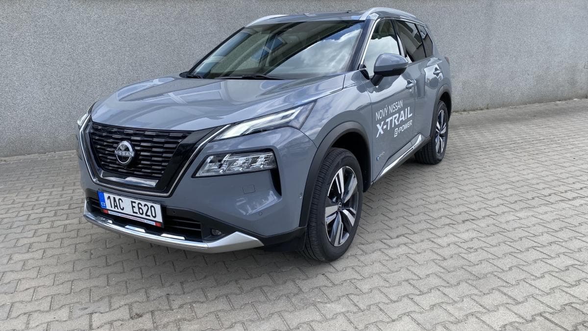Nissan X-TRAIL