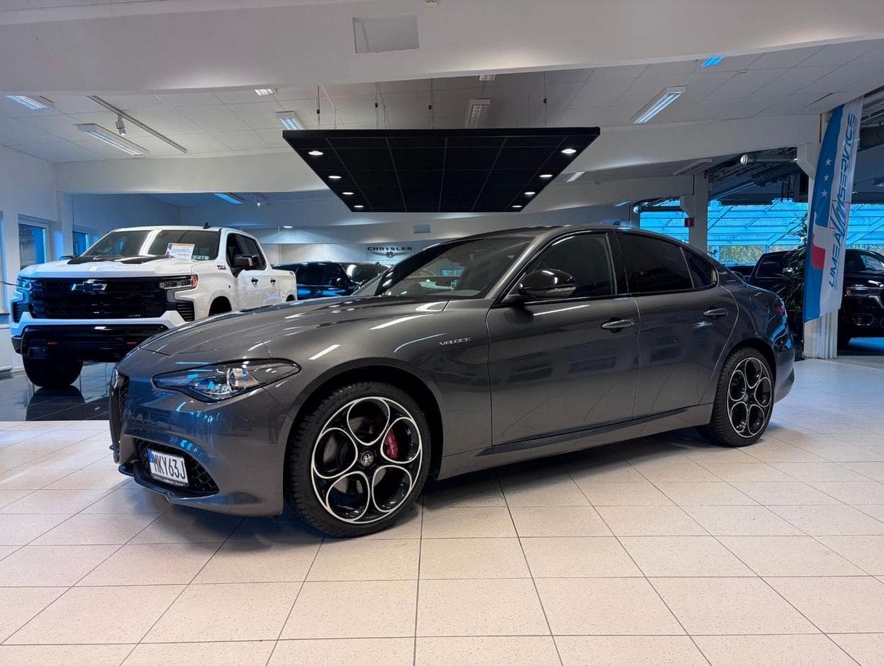 2022 Alfa Romeo GIULIA