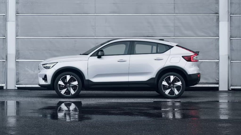 Volvo C40 PLUS, RECHARGE, 175 kW / 238 H