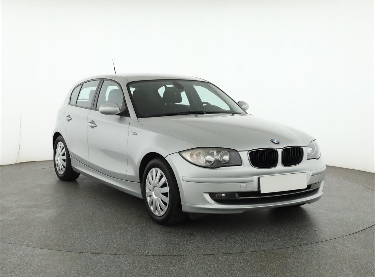 2009 BMW 1-SERIES