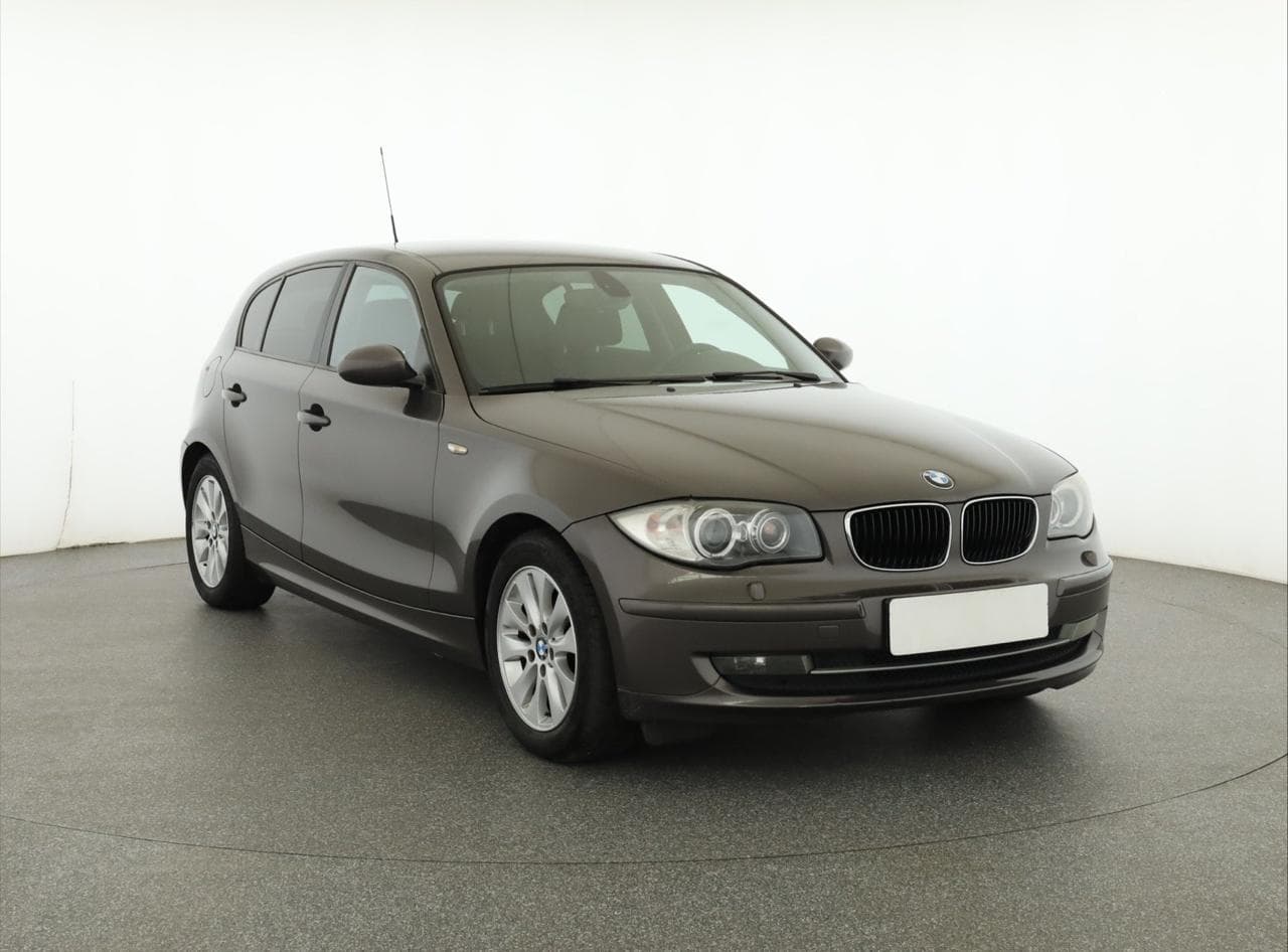 2009 BMW 1-SERIES